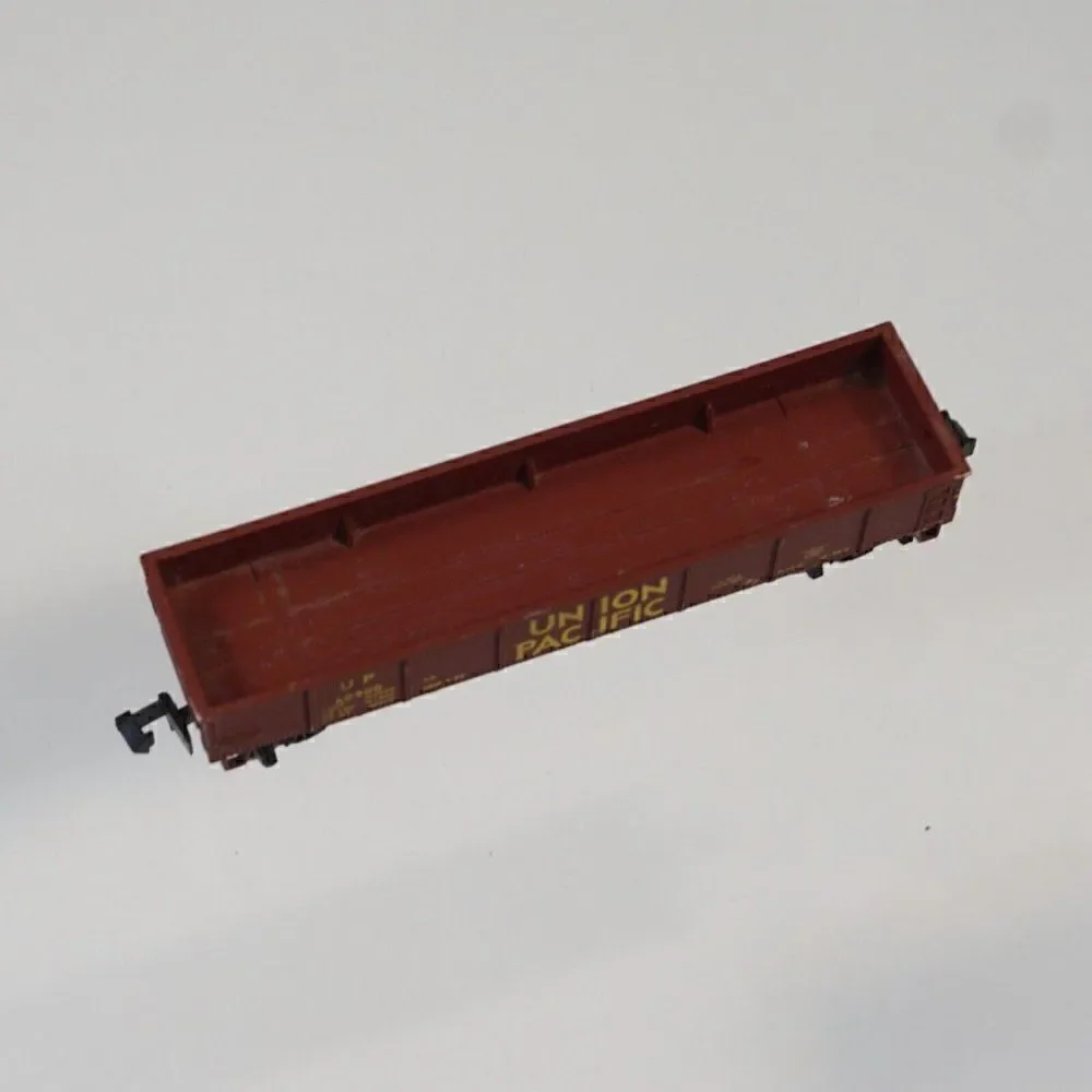 Atlas N Scale Train Union Pacific Gondola